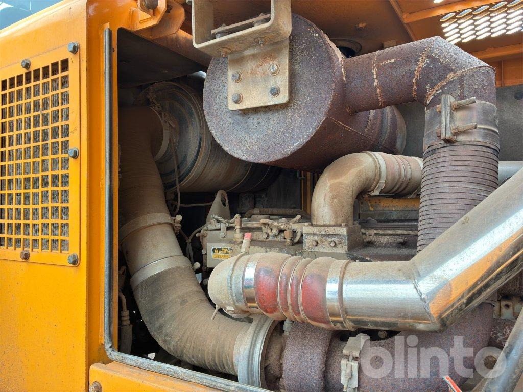 Wheel loader Hyundai HL 780-3A