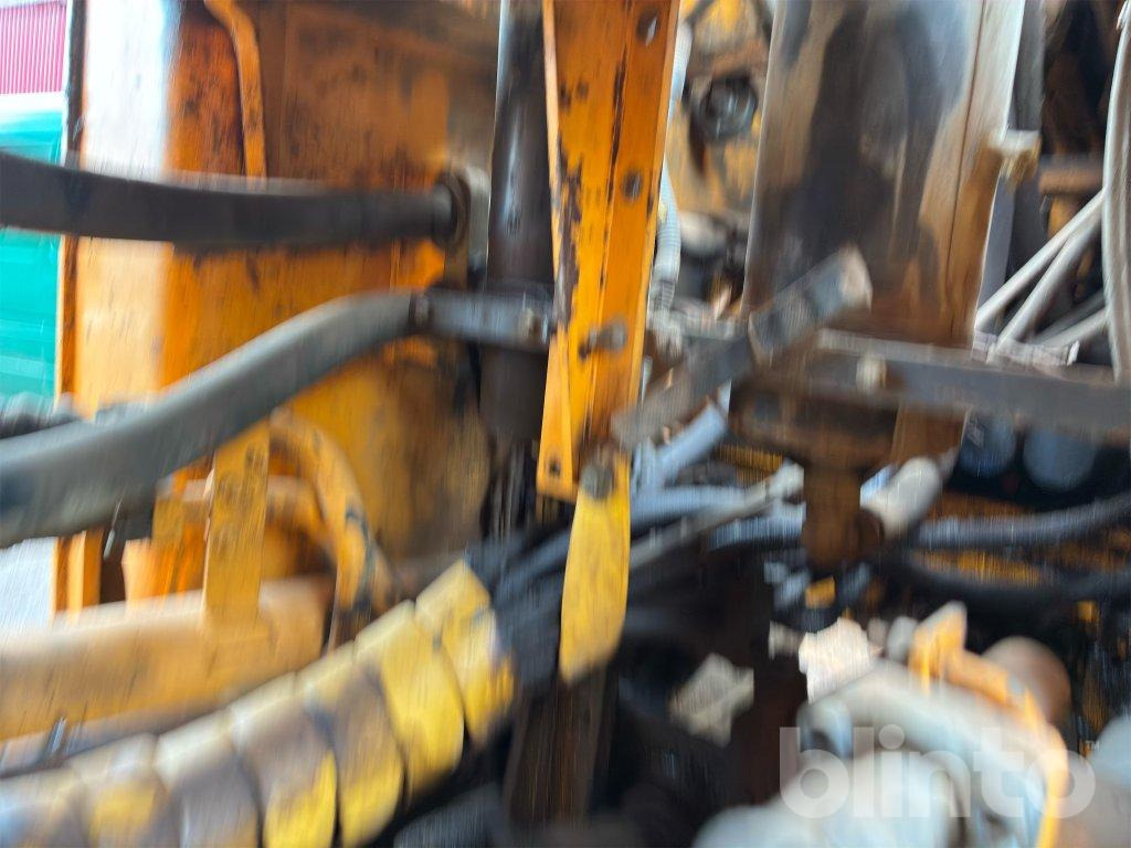 Wheel loader Hyundai HL 780-3A