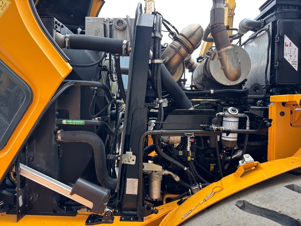 Wheel loader Hyundai HL 960 - 955