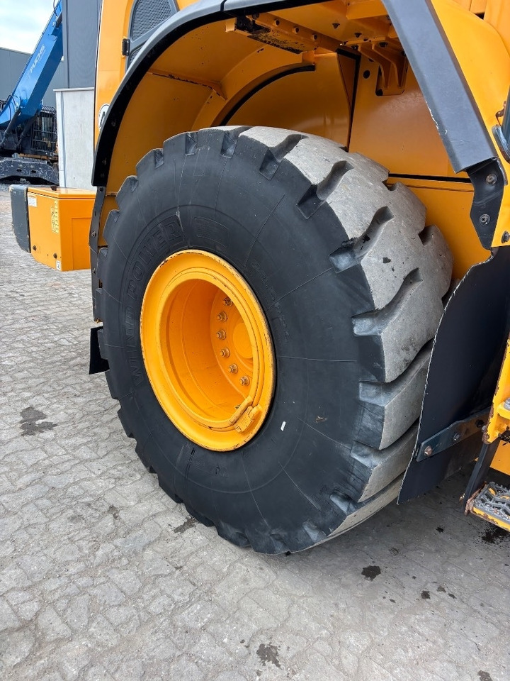 Wheel loader Hyundai HL 960 - 955