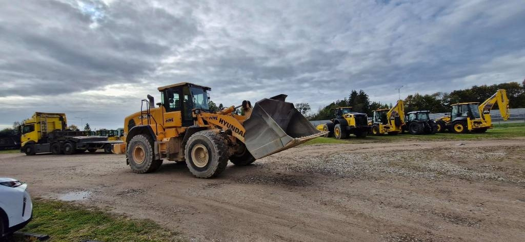 Wheel loader Hyundai HL 965