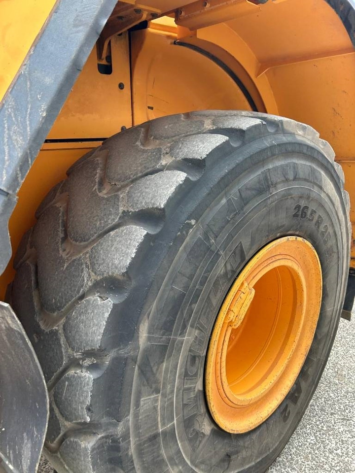 Wheel loader Hyundai HL 970