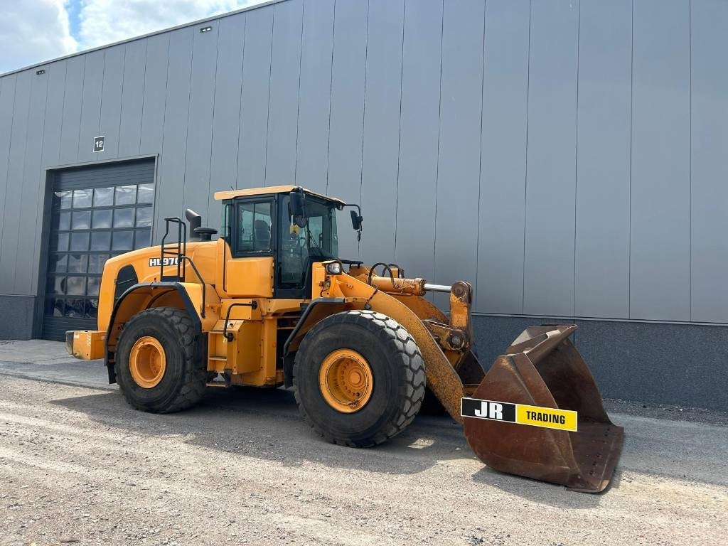 Wheel loader Hyundai HL 970