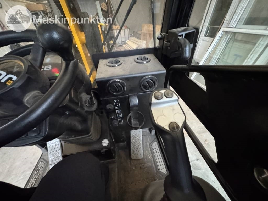 Wheel loader JCB 403