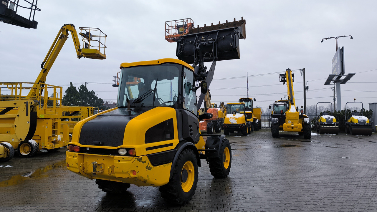 Wheel loader JCB 406