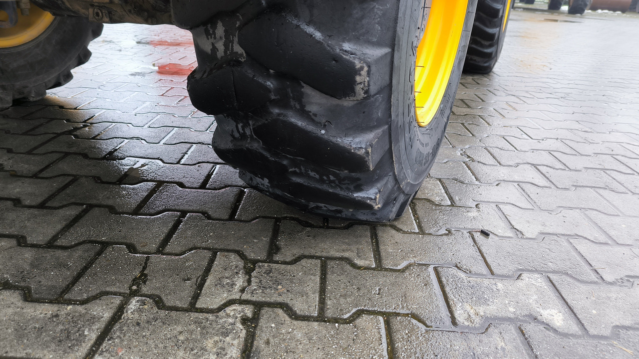 Wheel loader JCB 406