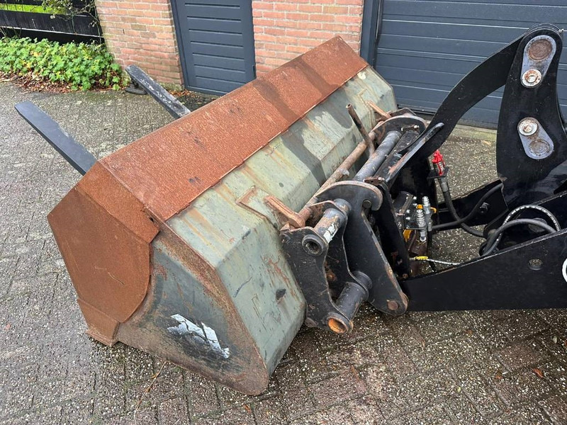 Wheel loader JCB 406