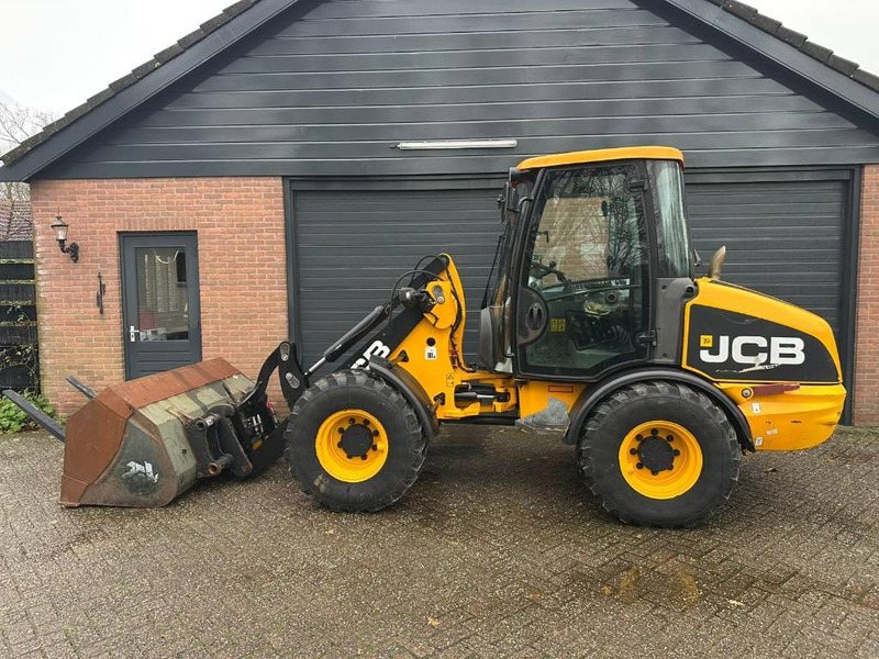 Wheel loader JCB 406