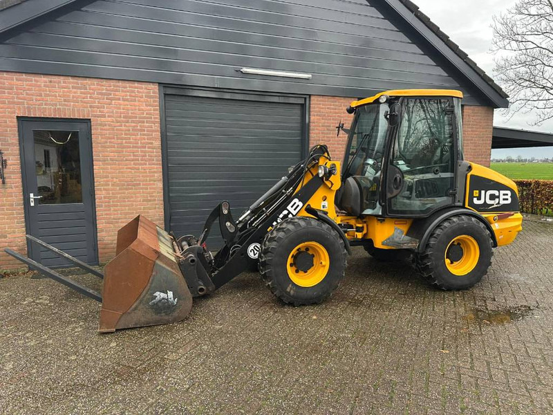 Wheel loader JCB 406