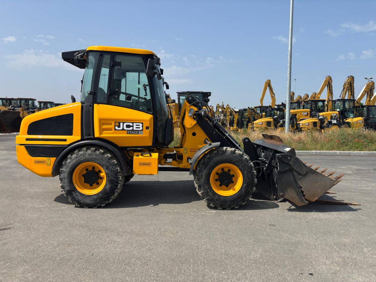 Wheel loader JCB 407