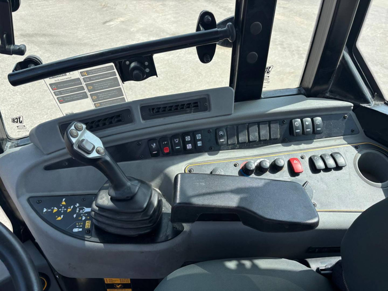 Wheel loader JCB 407