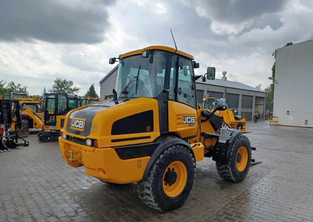 Wheel loader JCB 409