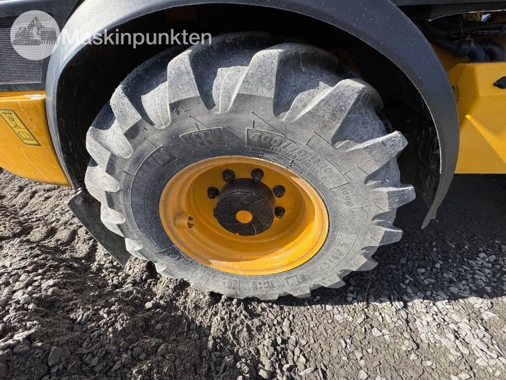 Wheel loader JCB 409