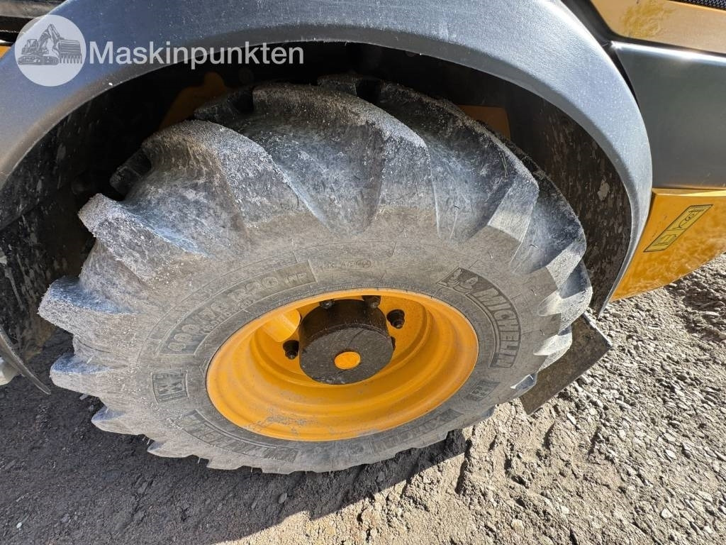 Wheel loader JCB 409