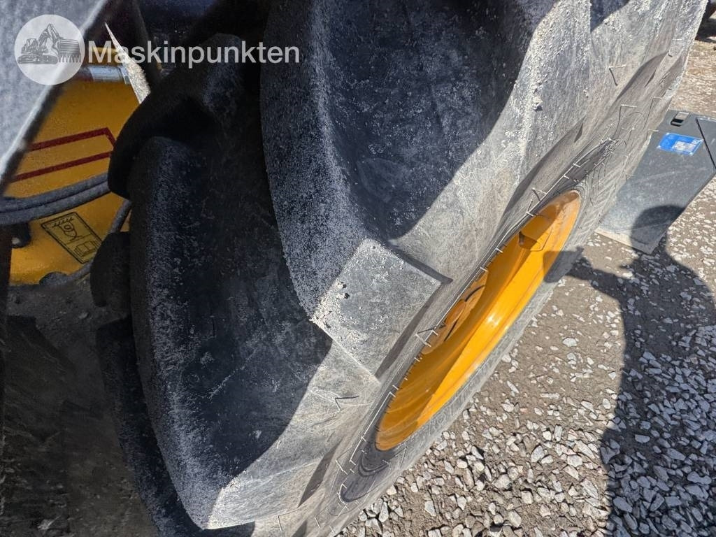 Wheel loader JCB 409