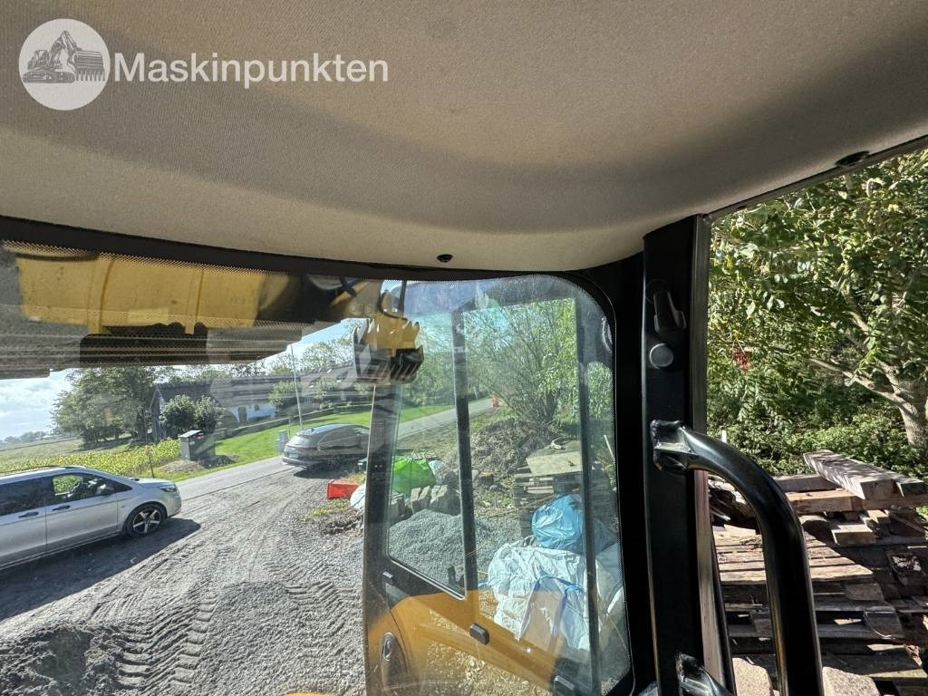 Wheel loader JCB 409