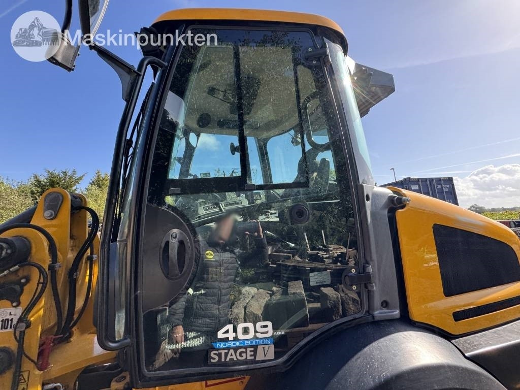 Wheel loader JCB 409