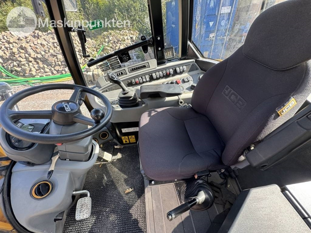 Wheel loader JCB 409