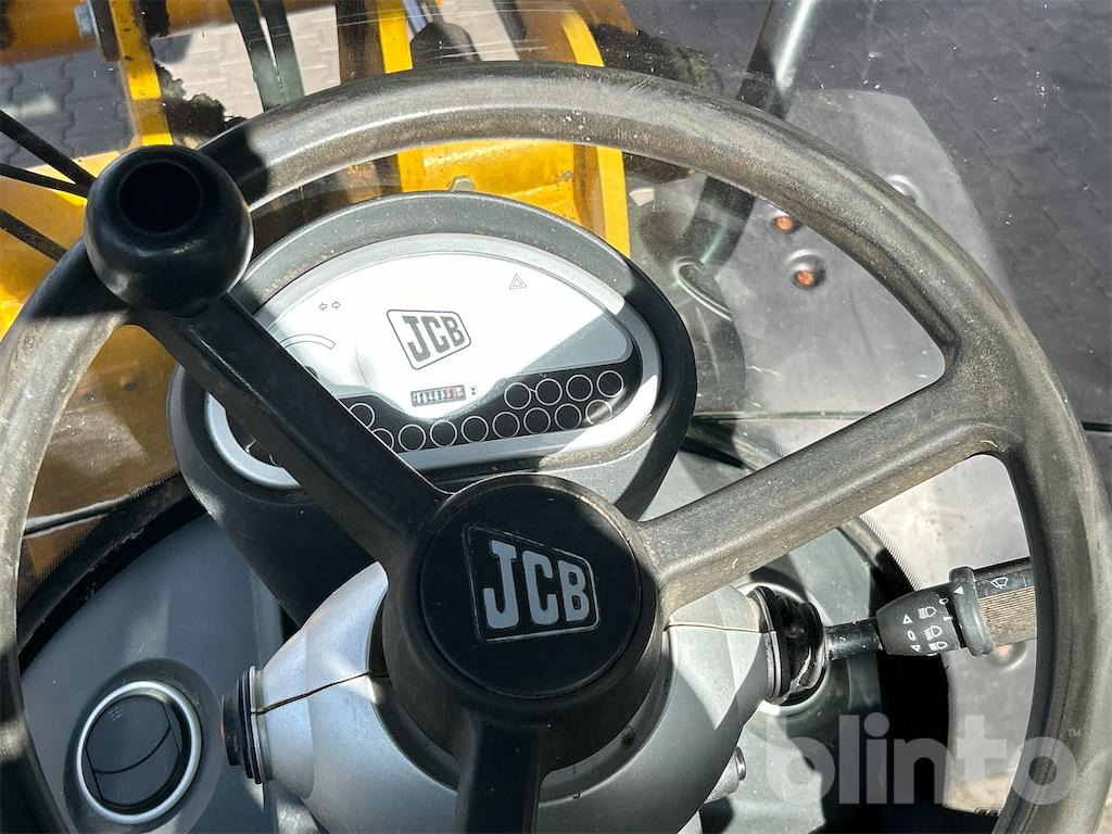 Wheel loader JCB 409 (2010)