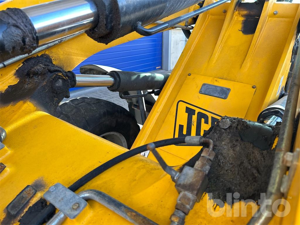 Wheel loader JCB 409 (2010)