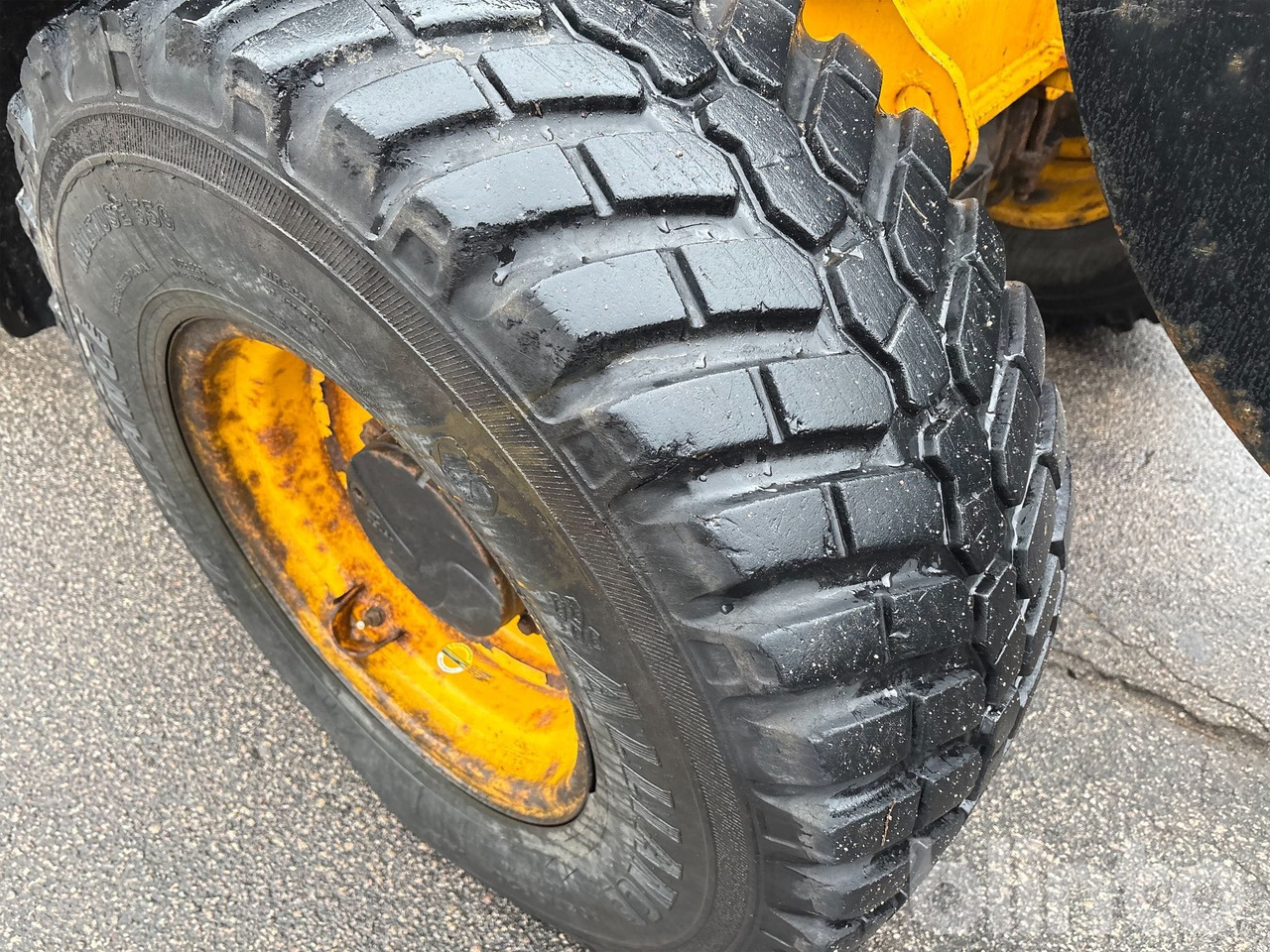 Wheel loader JCB 409 T4