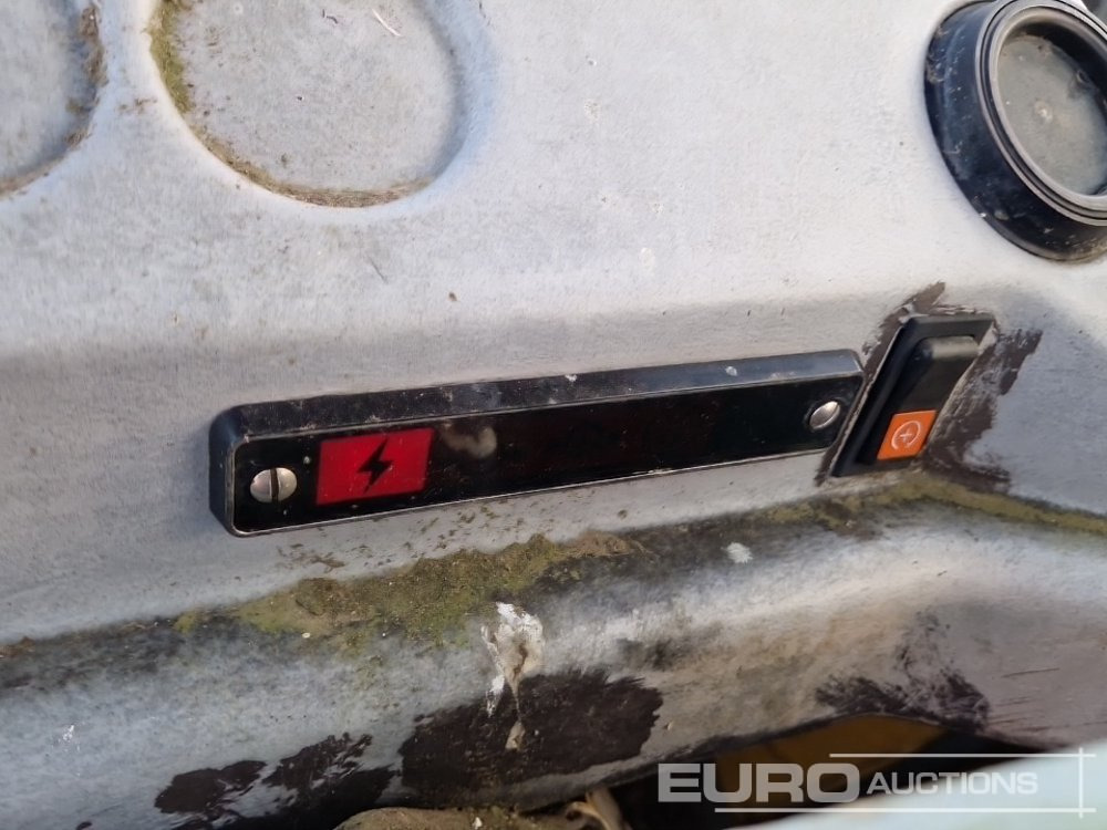 Wheel loader JCB 410