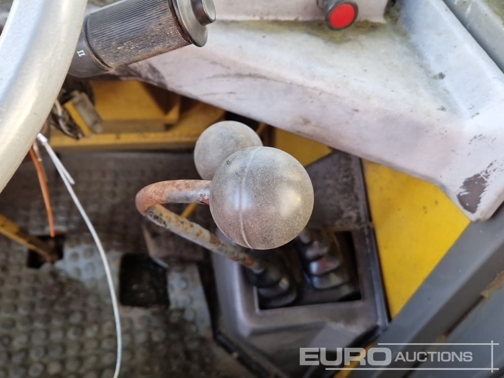 Wheel loader JCB 410