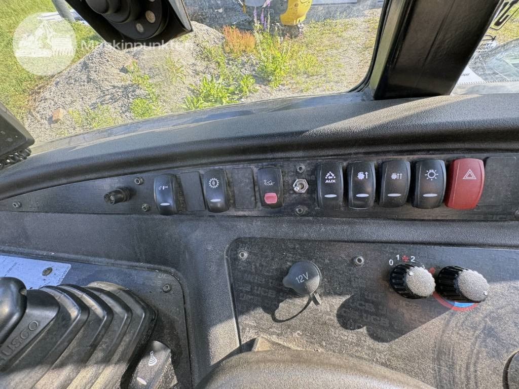 Wheel loader JCB 413 K