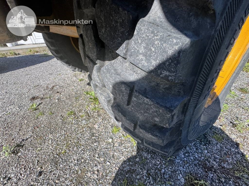 Wheel loader JCB 413 K