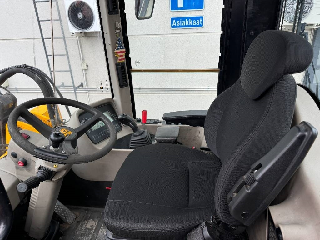 Wheel loader JCB 416 HT