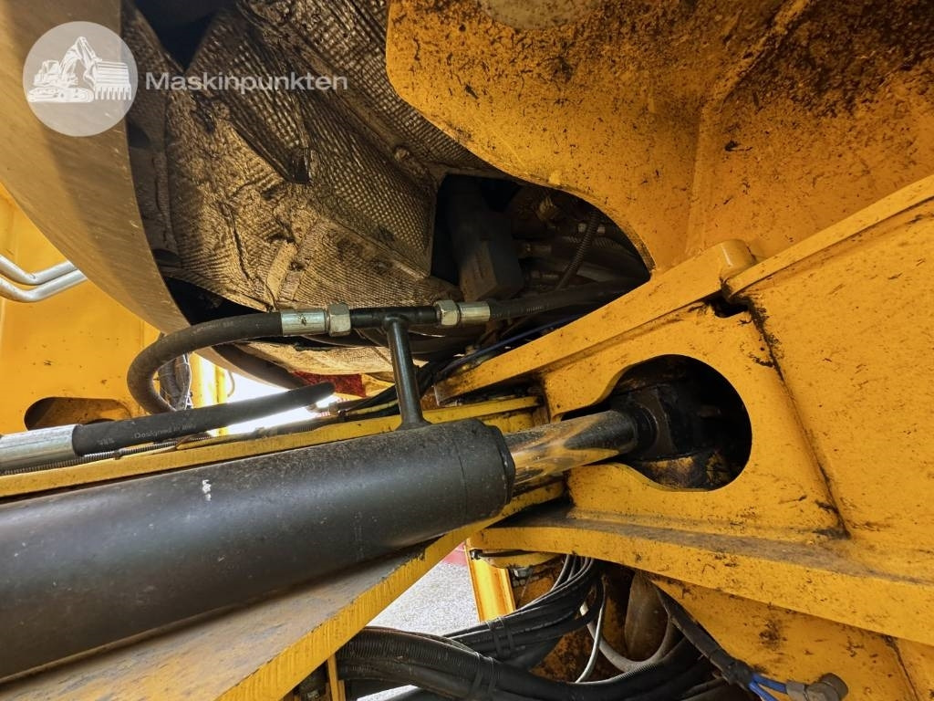 Wheel loader JCB 435
