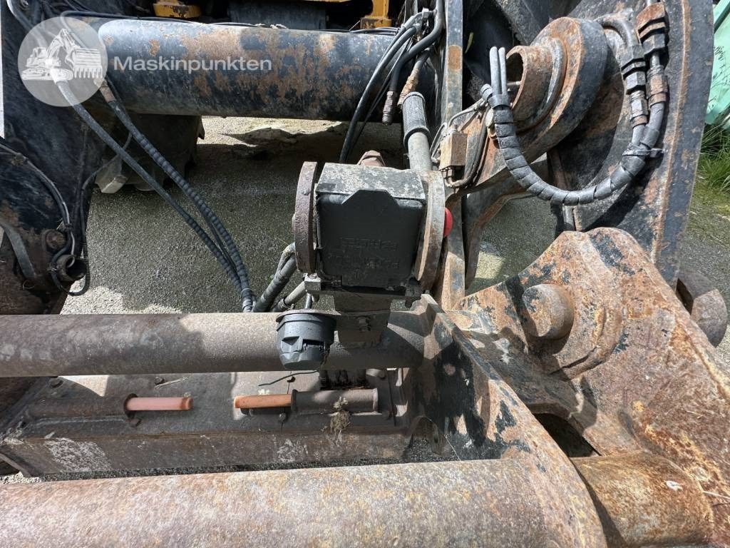 Wheel loader JCB 435