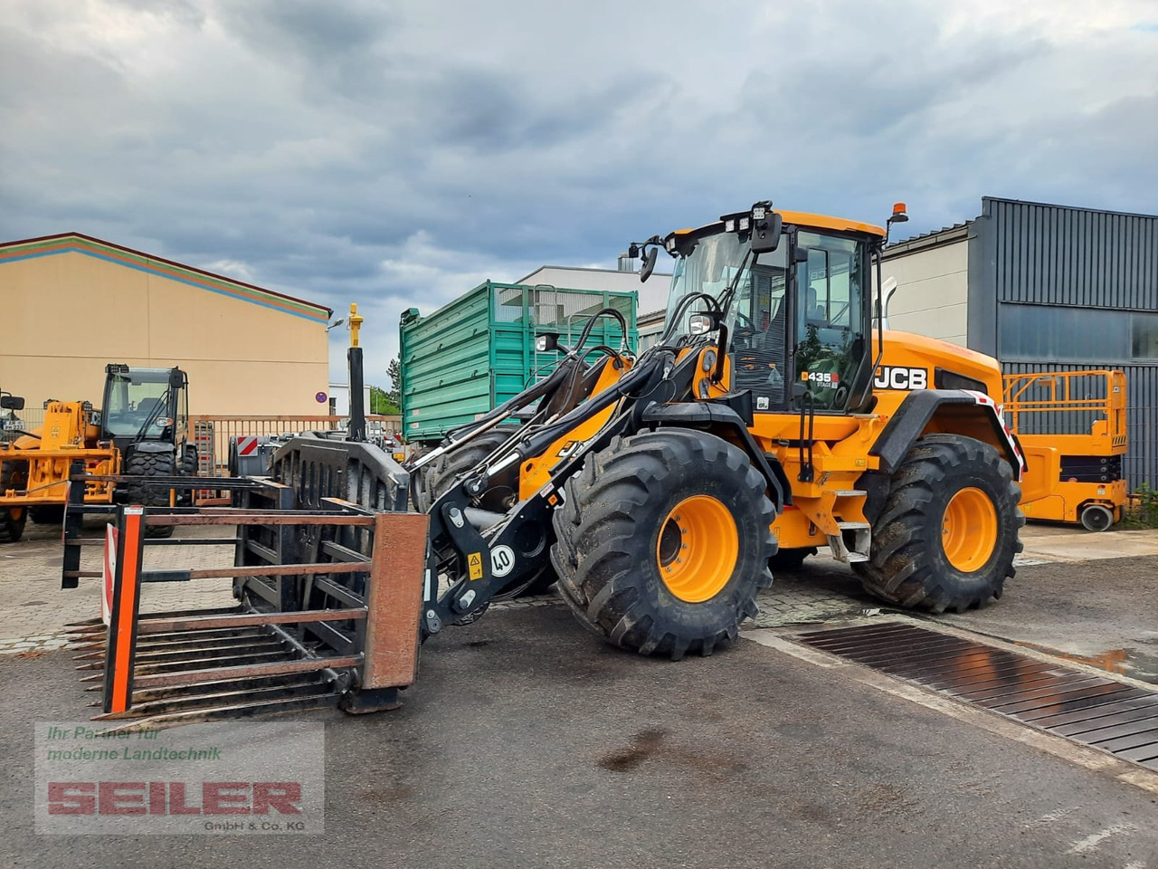 Wheel loader JCB 435 S Agri