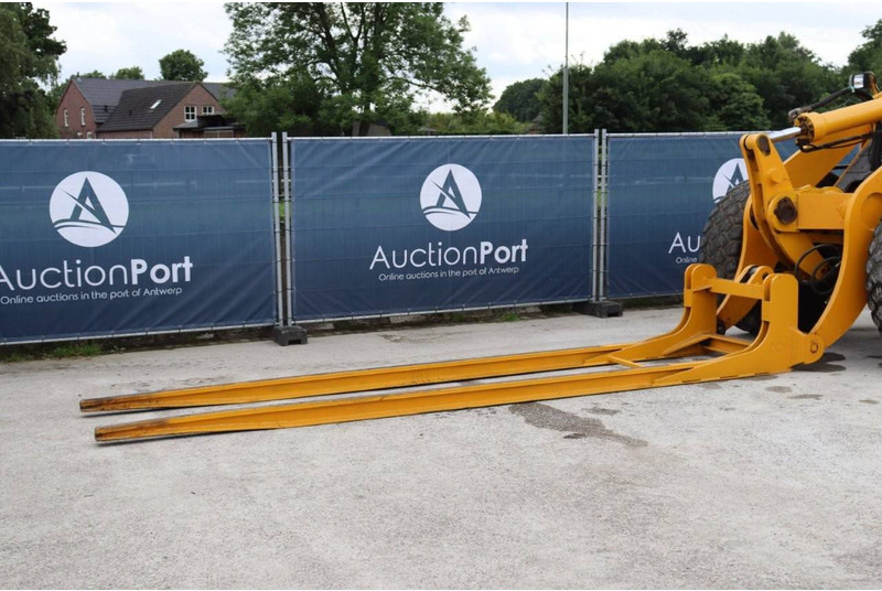 Wheel loader JCB 436