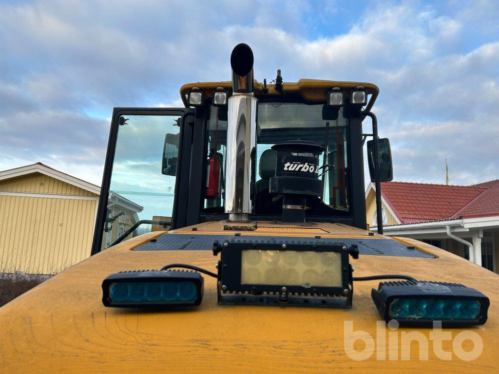 Wheel loader JCB 436