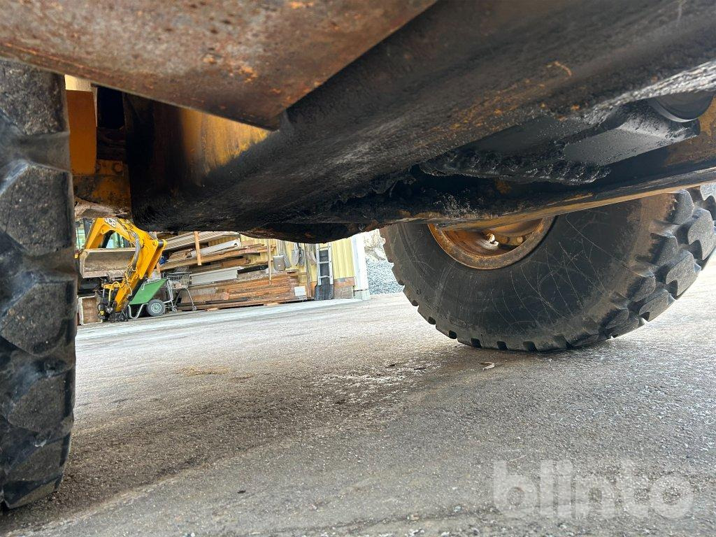 Wheel loader JCB 436
