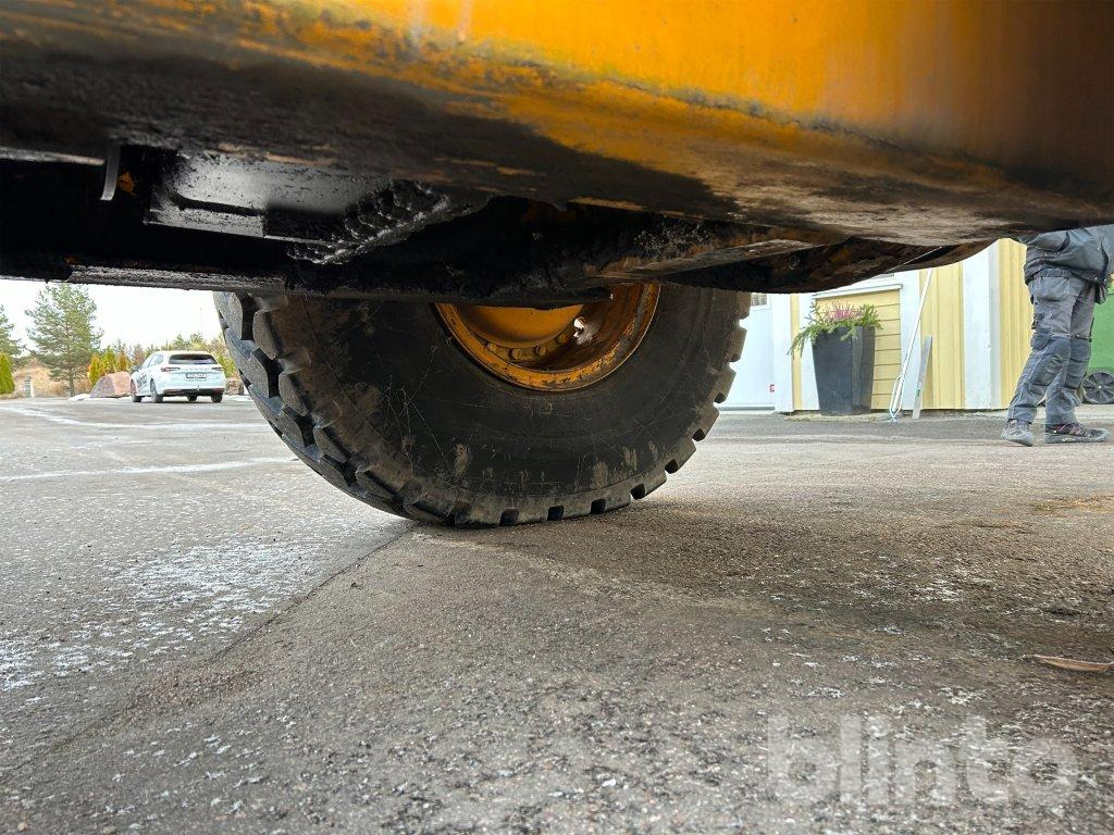 Wheel loader JCB 436