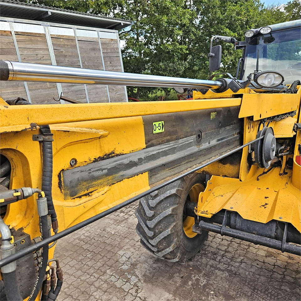 Wheel loader JCB TM310