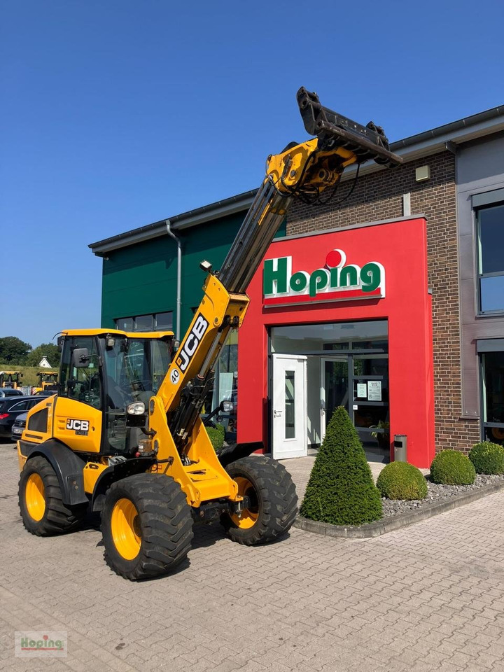 Wheel loader JCB TM 220