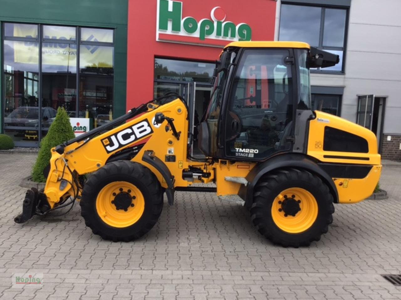Wheel loader JCB TM 220