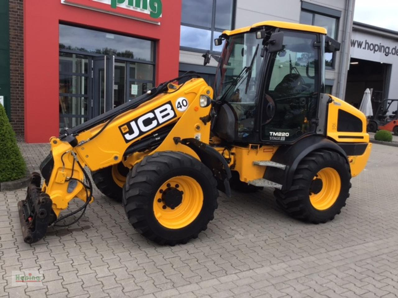 Wheel loader JCB TM 220