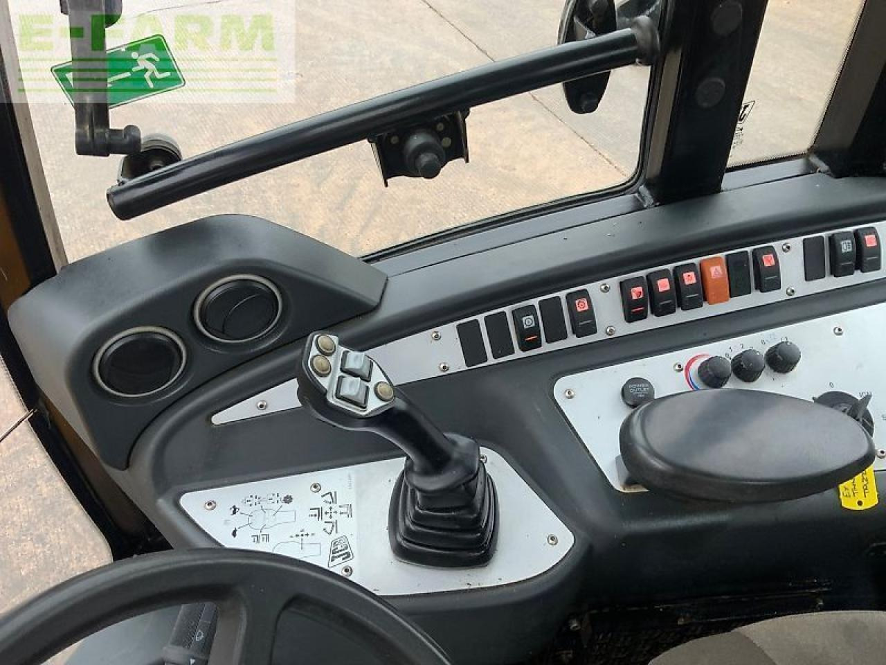 Wheel loader JCB tm220 agri telehandler (st25185)