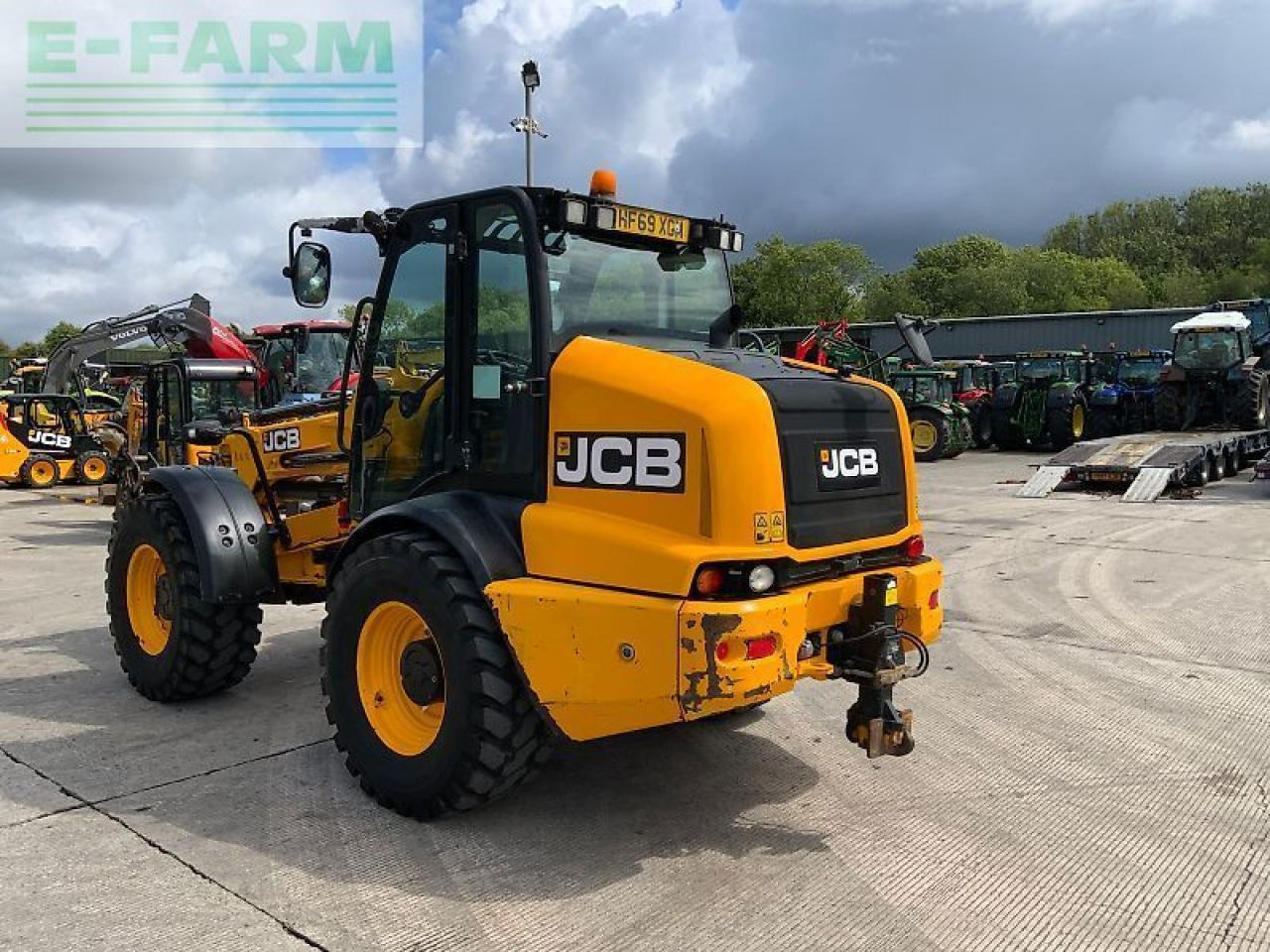 Wheel loader JCB tm320s pivot steer telehandler (st23560)