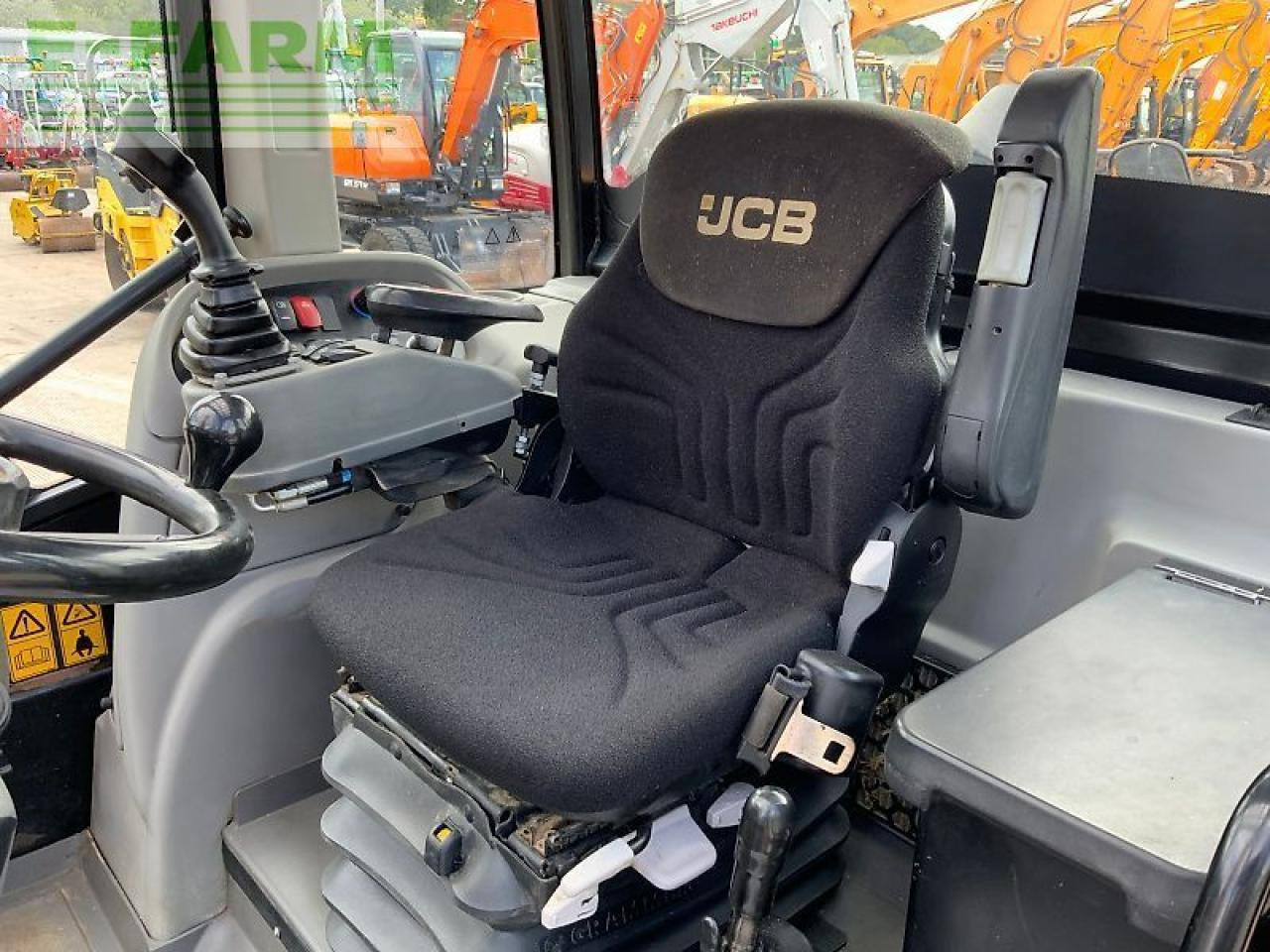 Wheel loader JCB tm320s pivot steer telehandler (st23560)