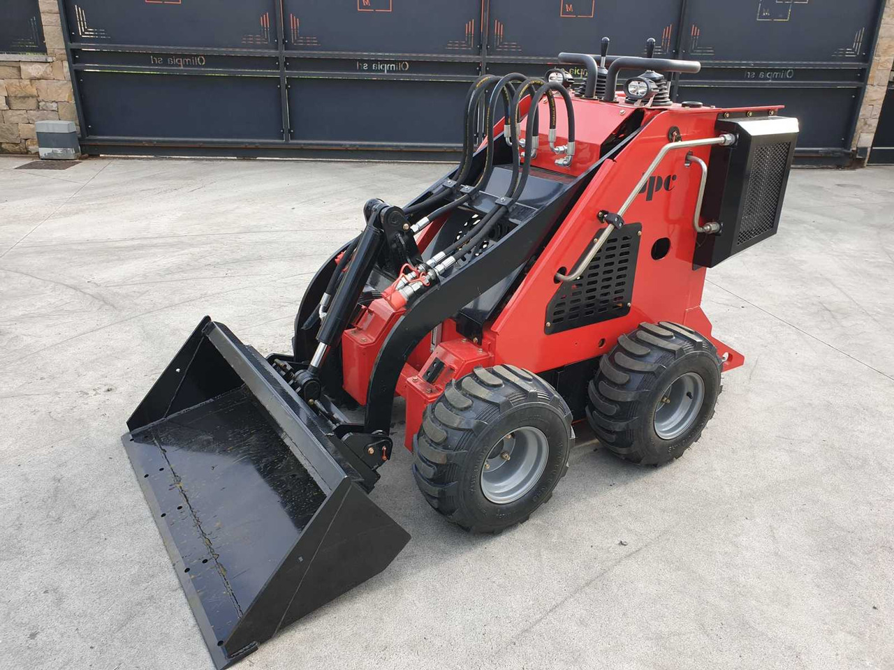 Wheel loader JPC HT320 SKID STEER LOADER