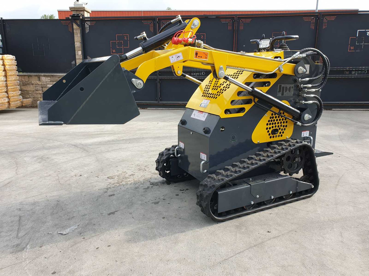 Wheel loader JPC HT360 MINI TRACK LOADER