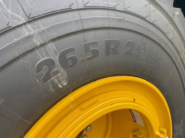 Wheel loader John Deere 744 P 4.5 cbm Schaufel MIETE / RENTAL