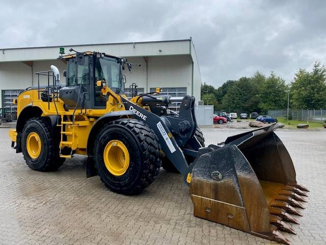Wheel loader John Deere 744 P MIETE / RENTAL (12002124)