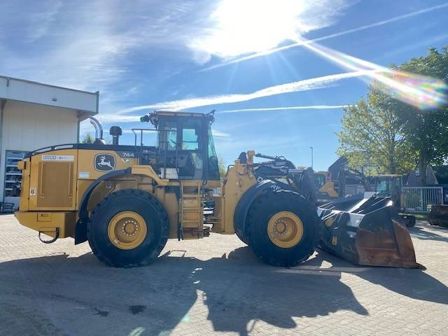 Wheel loader John Deere 744 P MIETE / RENTAL (12002126)