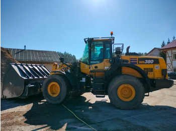 Wheel loader KOMATSU WA380